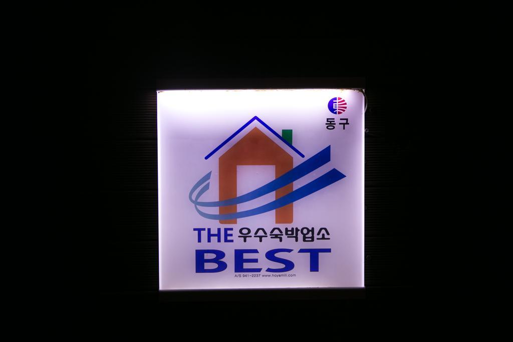 Hue Motel Busan Bagian luar foto