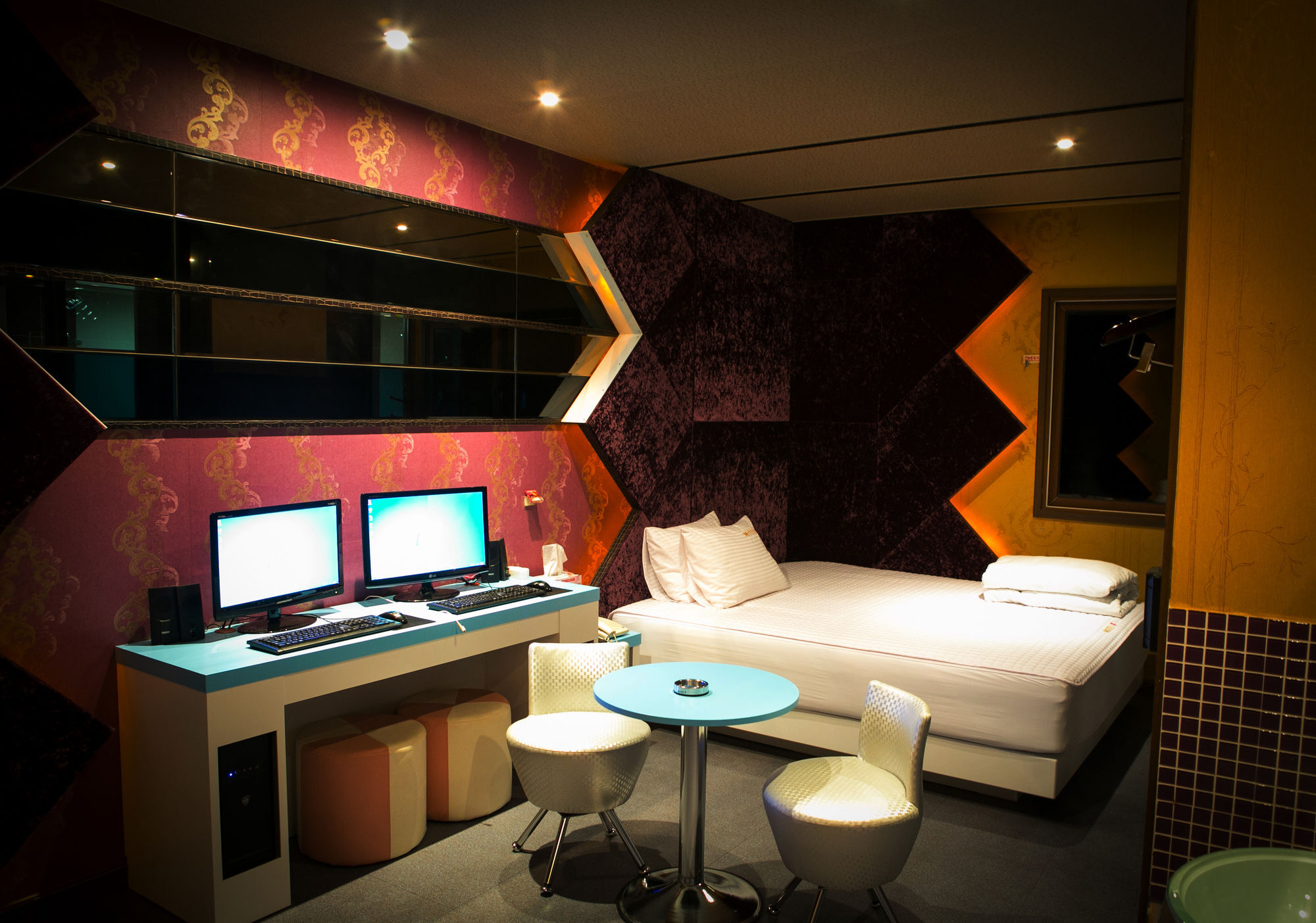 Hue Motel Busan Bagian luar foto