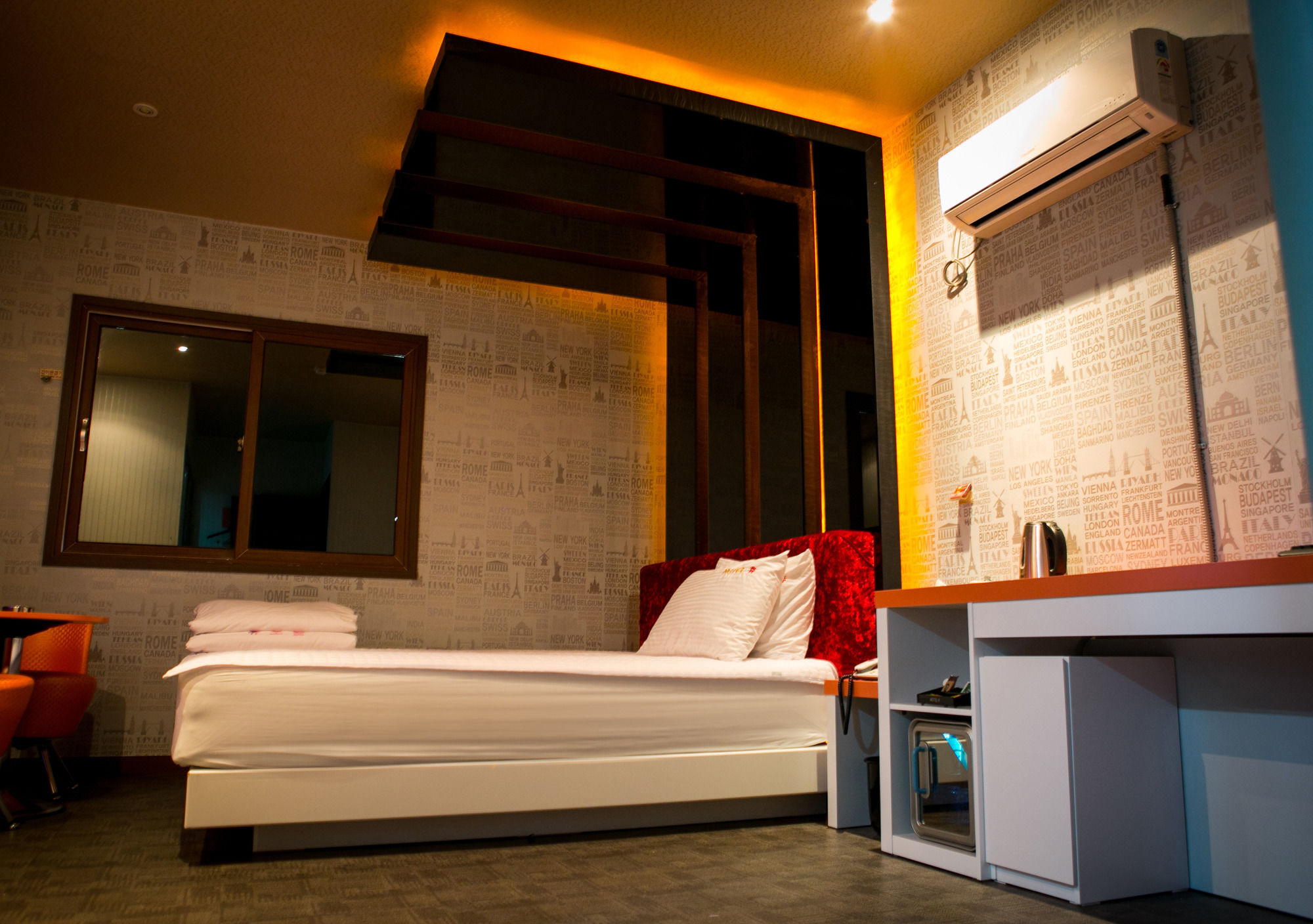 Hue Motel Busan Bagian luar foto