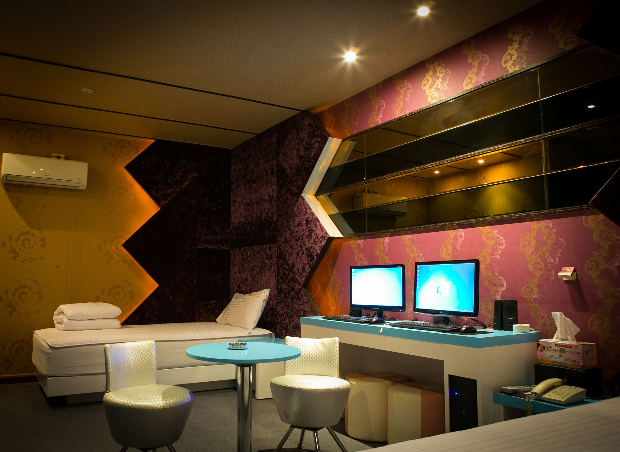 Hue Motel Busan Bagian luar foto